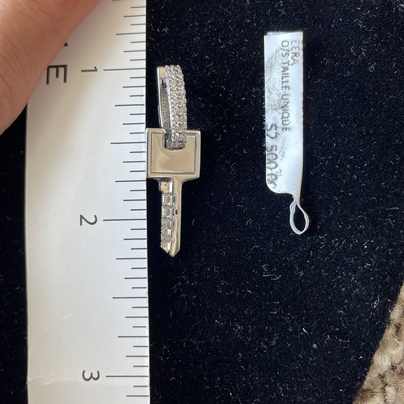EERA Key White Gold Diamond Single Earring - Picture 1 of 17